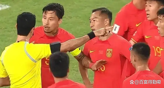 关于VAR判罚再引争议，波尔图对阵海港裁判判点引发巨大争议的信息
